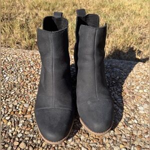 Tom's Everly Black Ankle Boots Size 10